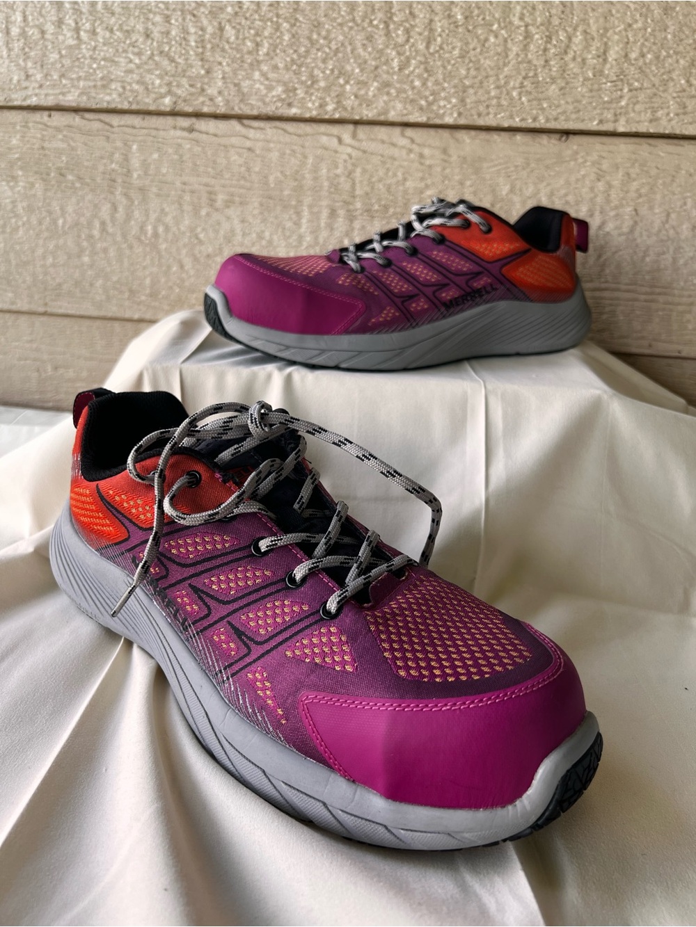 Merrell Work Moab Flight Carbon Fiber Safety Toe Shoes Fuchsia Size 11M